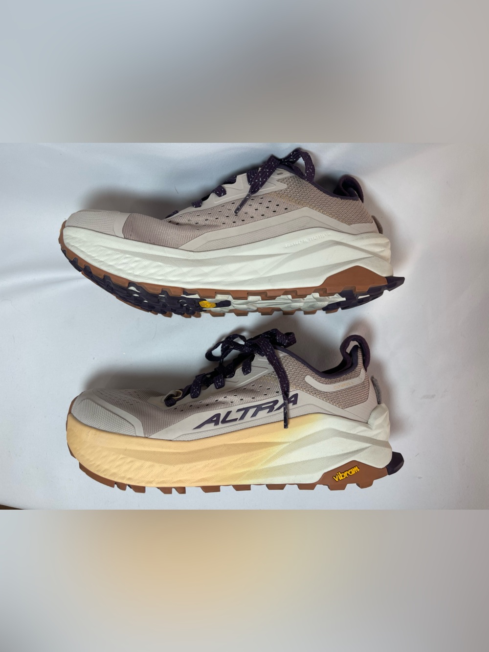 Altra Olympus 6 trail running shoe women’s 8.5 vibram soles - Picture 3 of 12